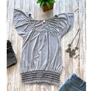 Bongo gray ruffled short sleeve shirt
